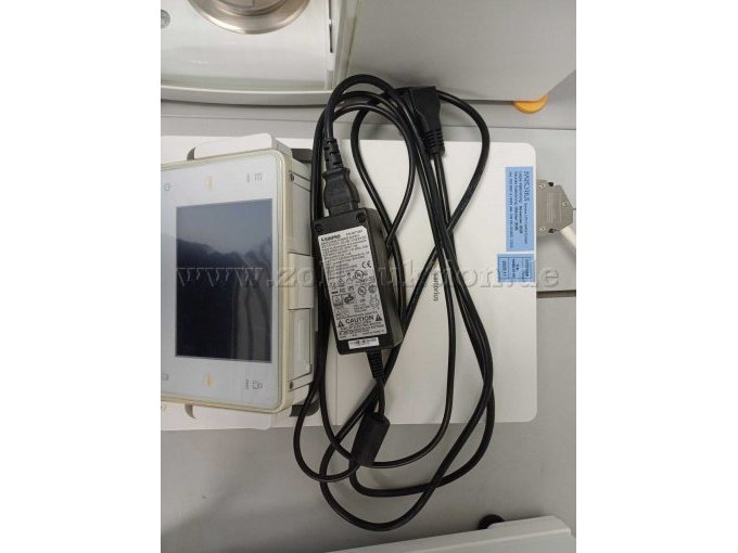 Elektronikmodul mit Netzkabel
