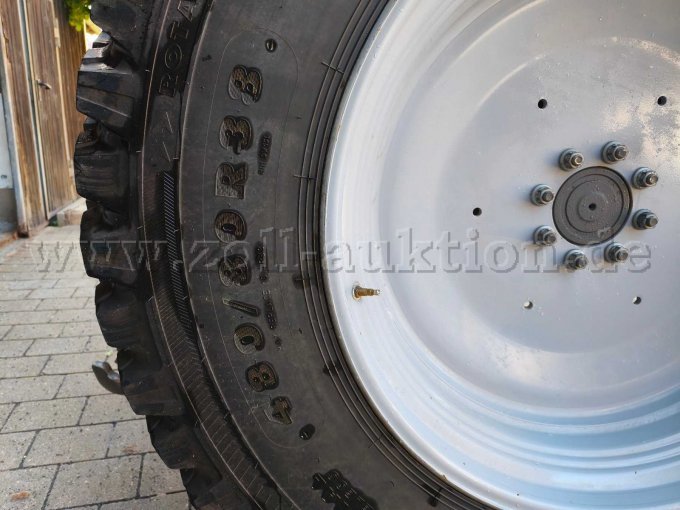1 Massey Ferguson 5711 M Dyna-4 4WD Essential Kabine – foto 12 – kavel bij Zoll-Auktion, Ahorn
