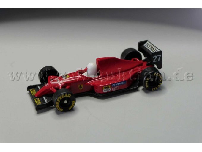 Matchbox Modellauto Kenworth Cabover Racing Transporter mit Ferrari, 1:90 Ansicht von der Seite