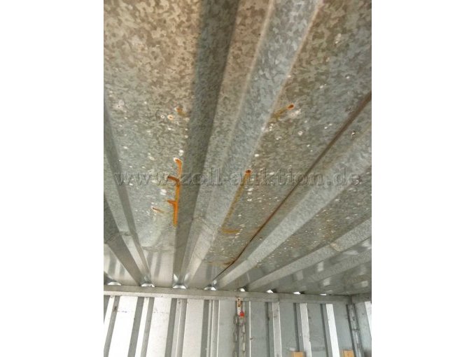 Undichtigkeit Wasser dringt ein