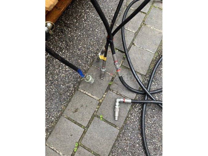 Kehrmaschine Hydraulikschläuche