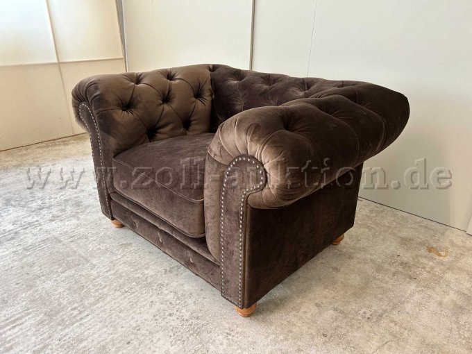 Chesterfield Sessel Old England von rechts
