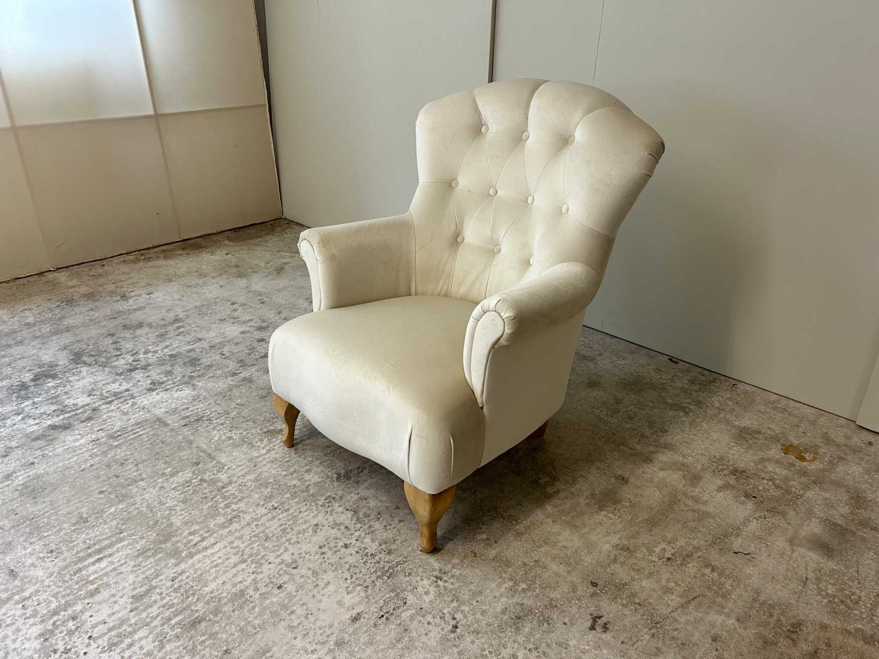 Sessel Clara Samtvelours Creme