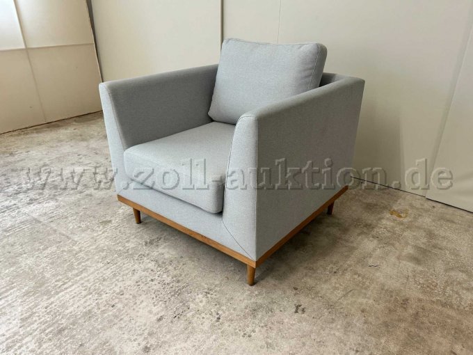 Sessel Larsen von rechts