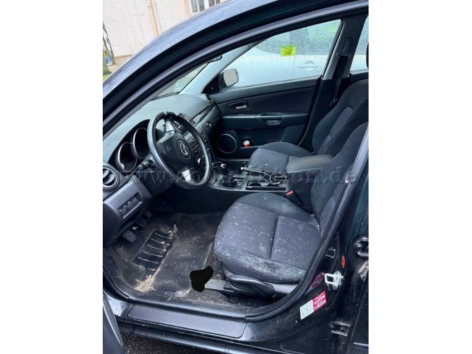 Innenansicht Vordersitze