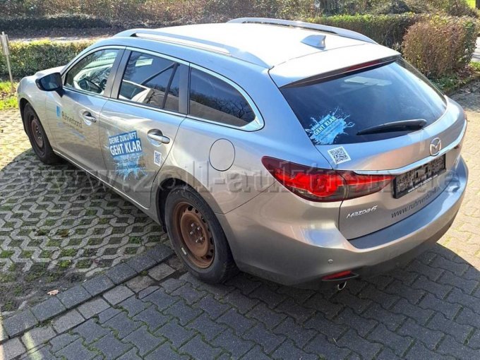 Heckansicht Fahrerseite