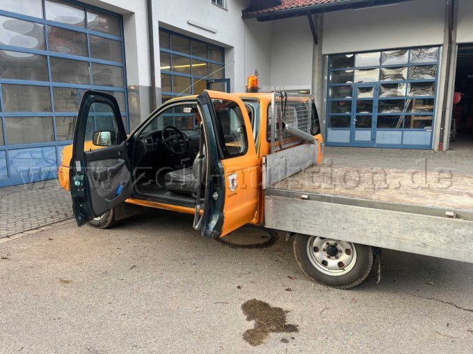 Seitliche Ansicht Fahrerseite gesamt