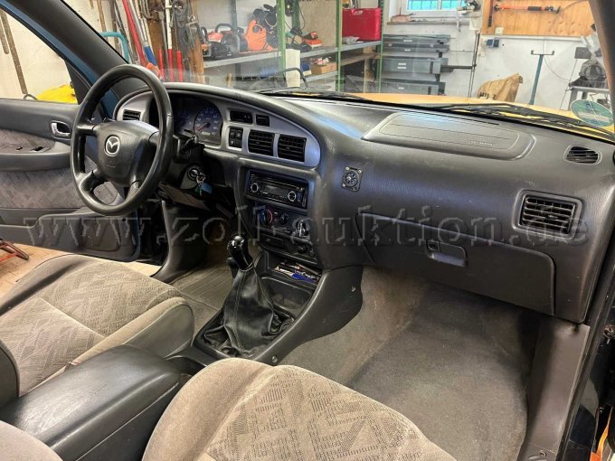 Innenraum von Beifahrerseite gesehen