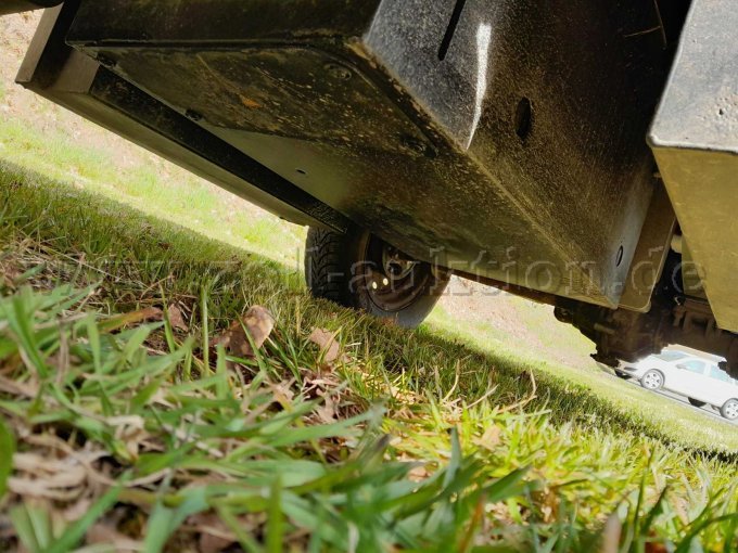 Fahrzeug Unterboden, Batteriekästen