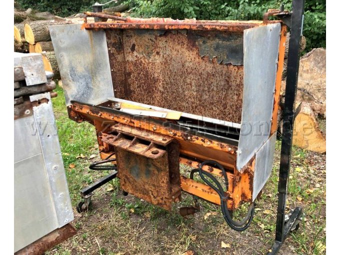 1 multifunctioneel voertuig Hansa APZ 1003 met gebreken, voorzien van winterdienstuitrusting – foto 5 – kavel bij Zoll-Auktion, Gifhorn