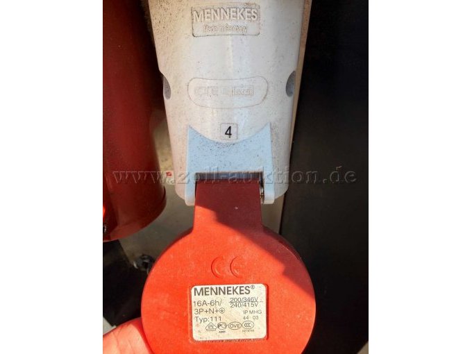 Steckdose weiß IP44
