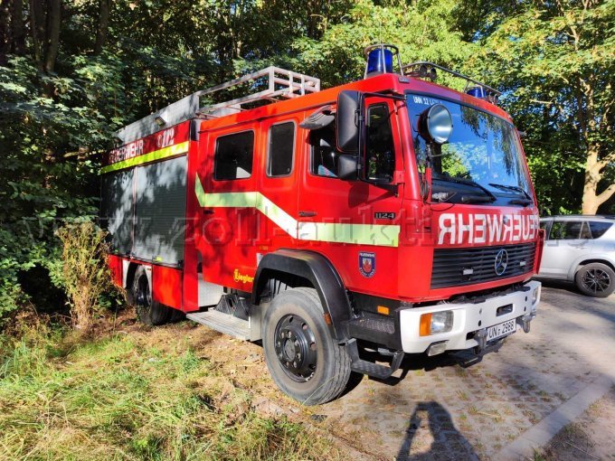 1 Mercedes-Benz 1124AF / Ziegler LF16/12 brandweervoertuig – foto 8 – kavel bij Zoll-Auktion, Unna
