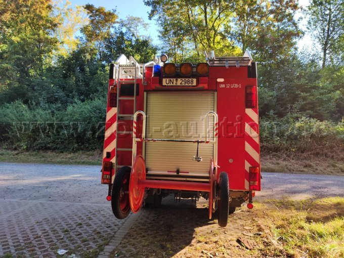 1 Mercedes-Benz 1124AF / Ziegler LF16/12 brandweervoertuig – foto 4 – kavel bij Zoll-Auktion, Unna