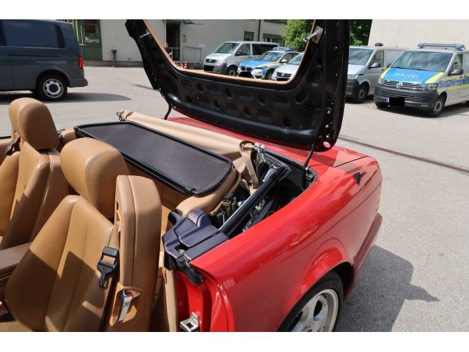 1 Mercedes-Benz 300SL Type: 129, eerste registratie: 08/1990, APK: 07/2028 – foto 10 – kavel bij Zoll-Auktion, Kempten (Allgäu)