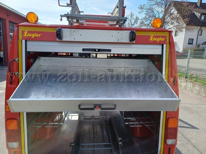 Ansicht von hinten
Schublade herausgezogen