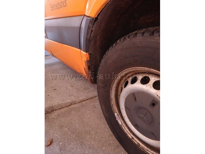 Roststelle Radlauf Beifahrerseite