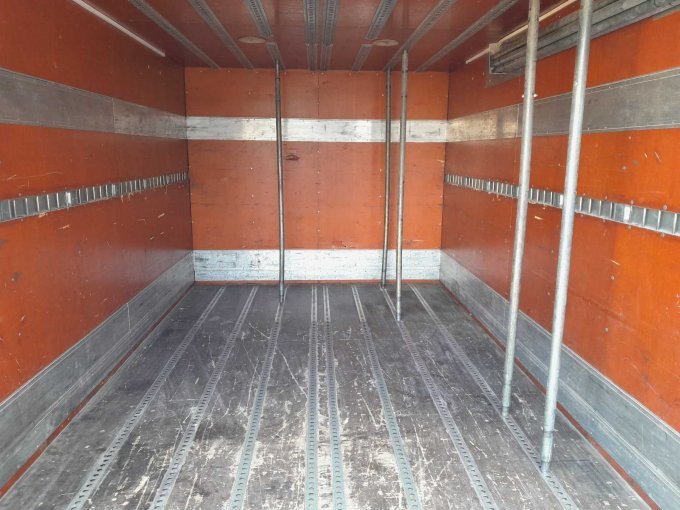 1 Mercedes-Benz 817F mit Kofferaufbau und Ladebordwand – foto 4 – kavel bij Zoll-Auktion, Schwäbisch Gmünd