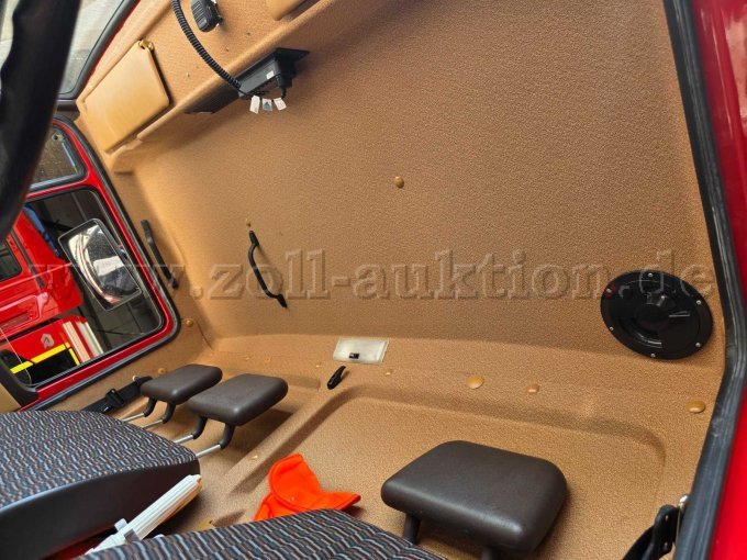 1 Mercedes-Benz 917 AF Sonder-Kfz Löschfahrzeug – foto 12 – kavel bij Zoll-Auktion, Ingersleben
