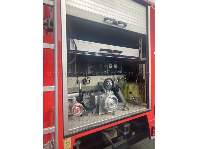 1 Mercedes-Benz 917 AF mit Ziegler-Aufbau als LF 8-6 – foto 4 – kavel bij Zoll-Auktion, Nettetal