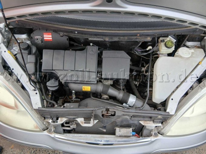 Innenansicht Motorraum