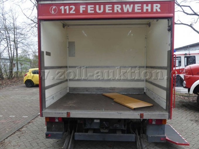 Heckansicht Ladebordwand unten