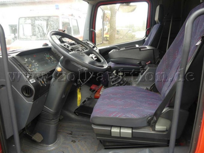 1 Mercedes-Benz ATEGO 976.X1 / 815F 3-türig mit Ladebordwand – foto 5 – kavel bij Zoll-Auktion, Bremen