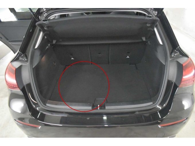 1 Mercedes-Benz A 180 Benzin 7-Gang-DCT "Progressive Line" – foto 10 – kavel bij Zoll-Auktion, Köln