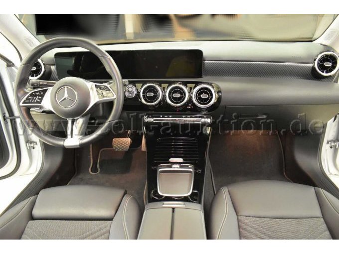1 Mercedes-Benz A 180 Benzin 7-Gang-DCT "Progressive Line" / "DISTRONIC" – foto 6 – kavel bij Zoll-Auktion, Köln