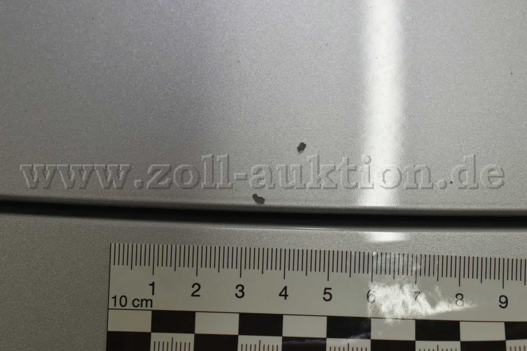 Zoll-Auktion - 1 Mercedes-Benz A 180 Benzin 7-Gang-DCT 