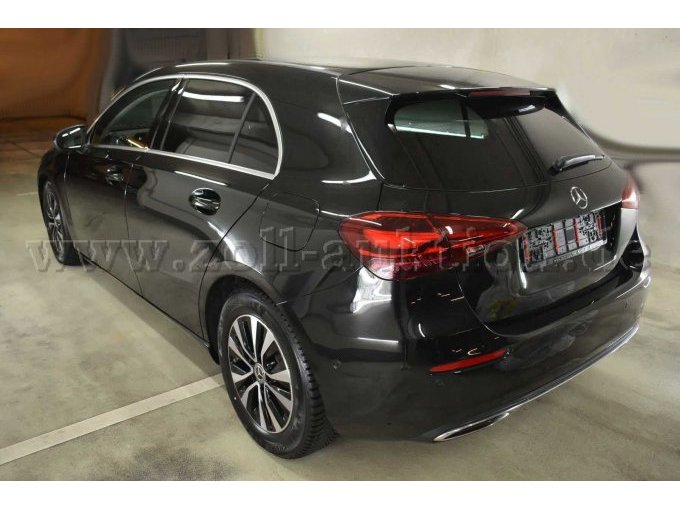 1 Mercedes-Benz A 180 benzine 7-traps DCT "Progressive Line" / standverwarming – foto 4 – kavel bij Zoll-Auktion, Köln