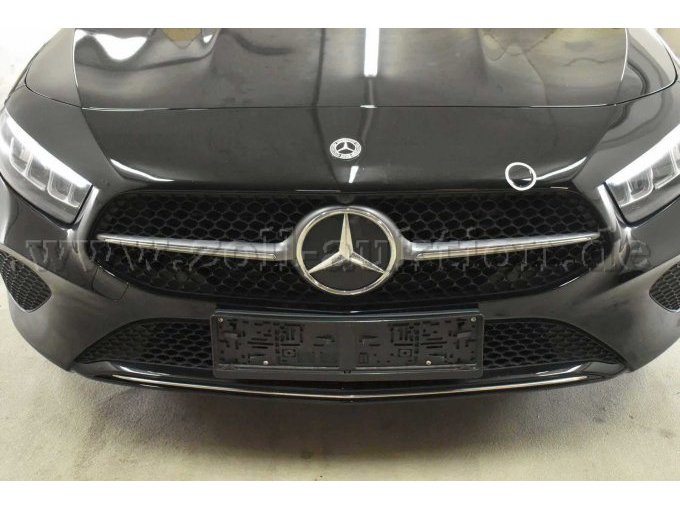 1 Mercedes-Benz A 180 benzine 7-traps DCT "Progressive Line" / standverwarming – foto 10 – kavel bij Zoll-Auktion, Köln