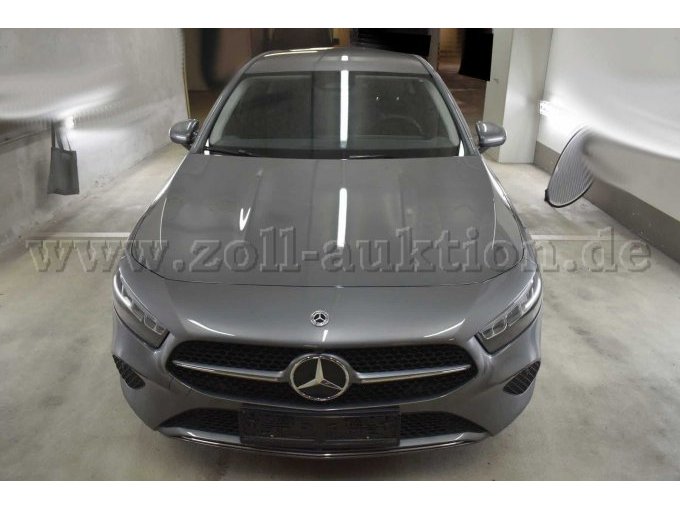 1 Mercedes-Benz A 180 benzine 7-traps DCT "Progressive Line" / standverwarming – foto 2 – kavel bij Zoll-Auktion, Köln