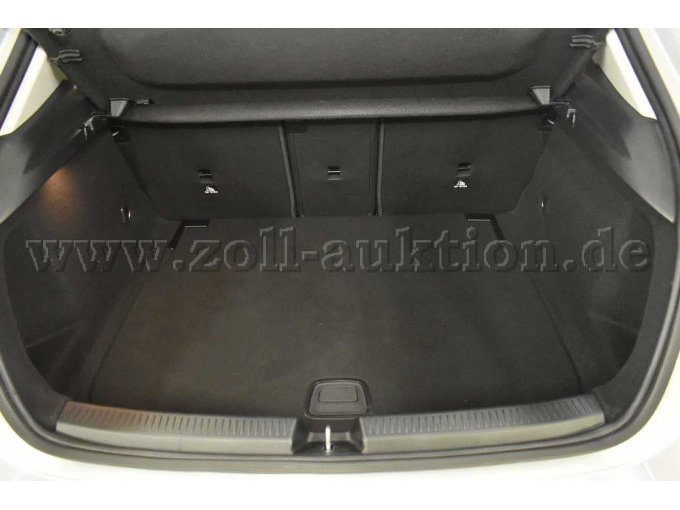 1 Mercedes-Benz A 180 benzine 7-traps DCT "Progressive Line" / standverwarming – foto 6 – kavel bij Zoll-Auktion, Köln