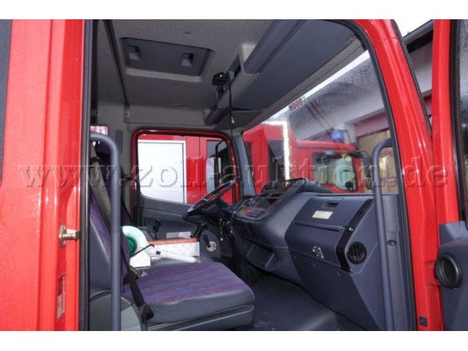 Mercedes-Benz Atego 918 AF 4x4 / Innenansicht