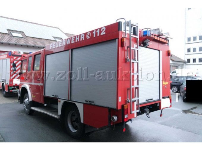 Mercedes-Benz Atego 918 AF 4x4 / Seitenansicht