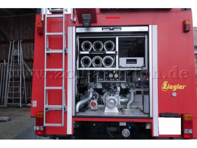 Mercedes-Benz Atego 918 AF 4x4 / Rückansicht