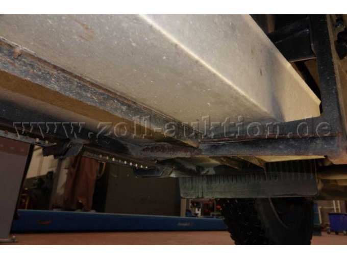 Mercedes-Benz Atego 918 AF 4x4 / Unterseite