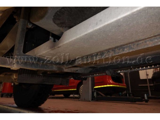 Mercedes-Benz Atego 918 AF 4x4 / Unterseite