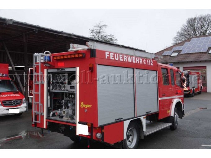Mercedes-Benz Atego 918 AF 4x4 / Seitenansicht