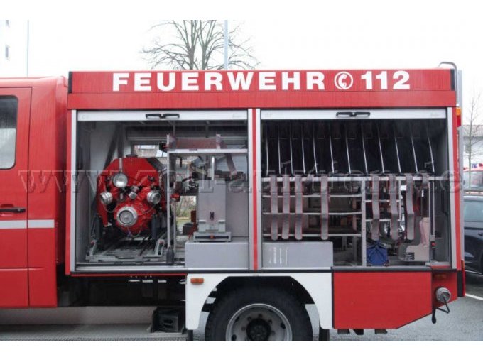 Mercedes-Benz Atego 918 AF 4x4 / Aufbau