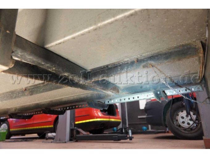 Mercedes-Benz Atego 918 AF 4x4 / Unterseite