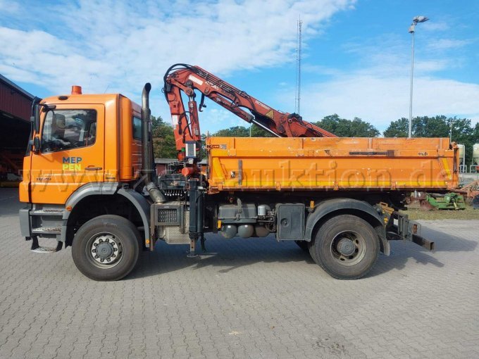 1 Mercedes-Benz Axor 1829 Lkw –Dreiseitenkipper mit Atlas Ladekran – foto 2 – kavel bij Zoll-Auktion, Meppen