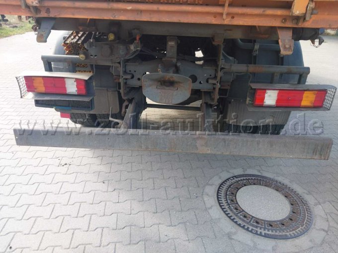 1 Mercedes-Benz Axor 1829 Lkw –Dreiseitenkipper mit Atlas Ladekran – foto 6 – kavel bij Zoll-Auktion, Meppen