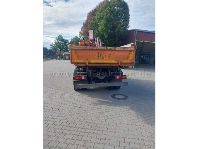 1 Mercedes-Benz Axor 1829 Lkw –Dreiseitenkipper mit Atlas Ladekran – foto 5 – kavel bij Zoll-Auktion, Meppen