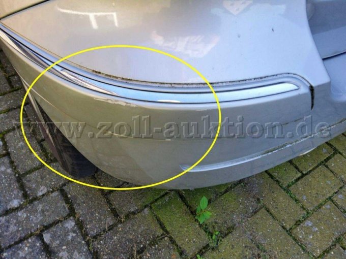 Stoßfänger hinten zerkratzt