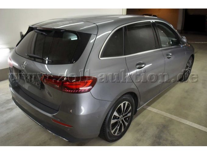 1 Mercedes-Benz B 180 met 7-traps DCT "Progressive Line" – foto 4 – kavel bij Zoll-Auktion, Köln