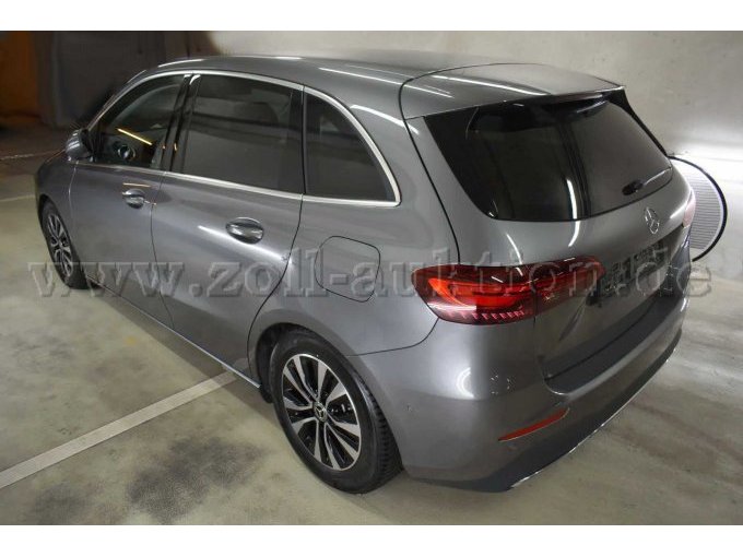 1 Mercedes-Benz B 180 met 7-traps DCT "Progressive Line" – foto 6 – kavel bij Zoll-Auktion, Köln
