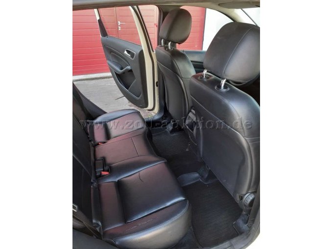 Mercedes-Benz B 180 CDI, Fond
