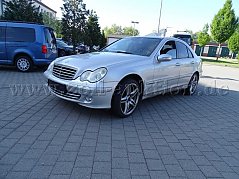 Mercedes-Benz C350 Avantgarde Gesamtansicht von vorne