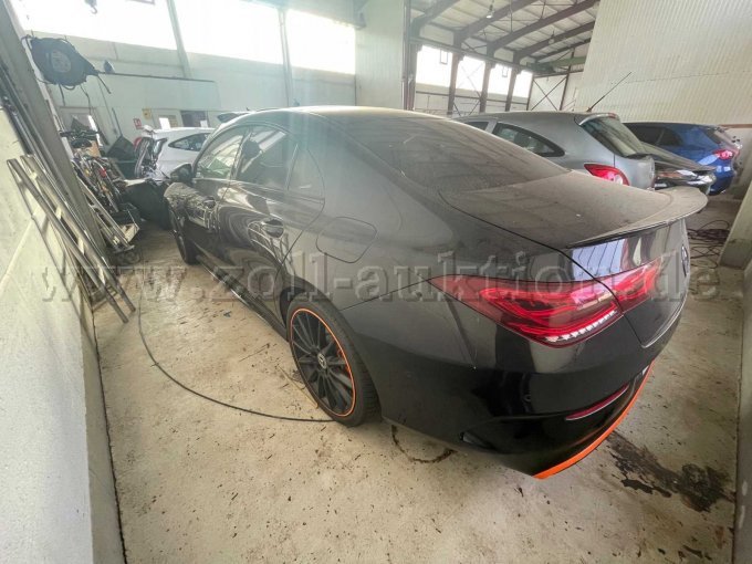 Heckansicht/Seitenansicht links